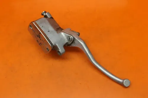 2003 SUZUKI SV1000 OEM FRONT BRAKE MASTER CYLINDER W/ LEVER