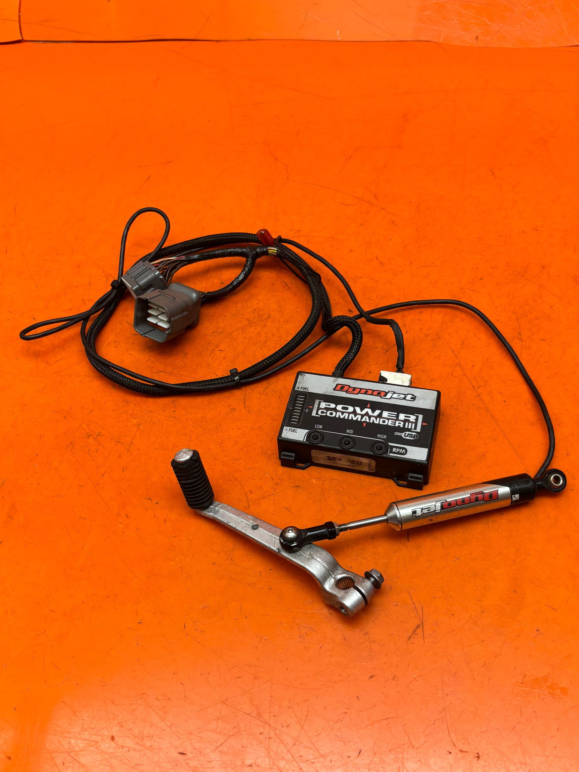 2006-2011 KAWASAKI ZX14R DYNOJET POWER COMMANDER 3  FUEL & DYNOJET QUICK SHIFTER