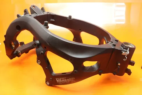 12-15 2015 SUZUKI GSXR 1000 OEM STRAIGHT FRAME CHASSIS RACE/STUNT ONLY