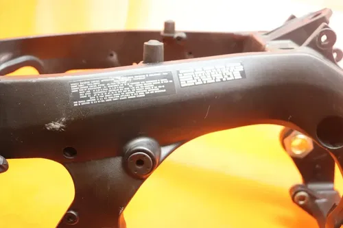 12-15 2015 SUZUKI GSXR 1000 OEM STRAIGHT FRAME CHASSIS RACE/STUNT ONLY