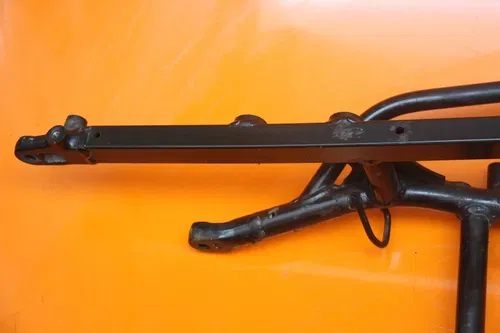 99-07 SUZUKI GSXR1300R BUSA OEM STRAIGHT REAR SUBFRAME BACK SUB FRAME