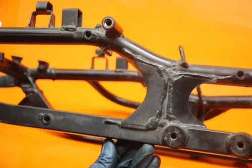 99-07 SUZUKI GSXR1300R BUSA OEM STRAIGHT REAR SUBFRAME BACK SUB FRAME