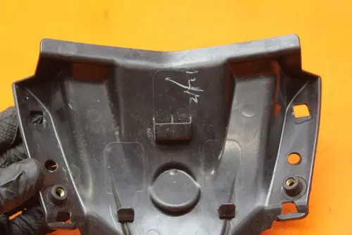 15-18 YAMAHA YZF R3 OEM FRONT CENTER COWL FAIRING 1WD-F171E-00-00