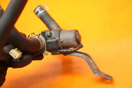 03-05 YAMAHA YZF R6 AIR VALVE SOLENOID TOP ENGINE SWITCH SENSOR