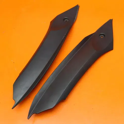 06-08 TRIUMPH DAYTONA 675 PLASTIC RIGHT LEFT INNER DUCT FAIRINGS COWLS PANELS