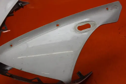 04 05 06 YAMAHA YZF R1 ZXMT FRONT UPPER NOSE FAIRING COWL SHROUD