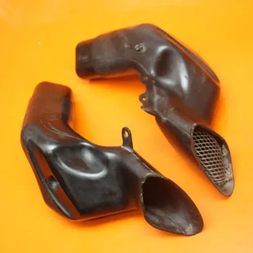 99-07 SUZUKI GSXR1300R BUSA OEM RIGHT LEFT AIR INTAKE DUCTS 94421-24F01