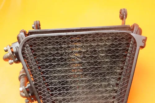 2009-2011 SUZUKI GSXR 1000 OEM ENGINE MOTOR OIL COOLER
