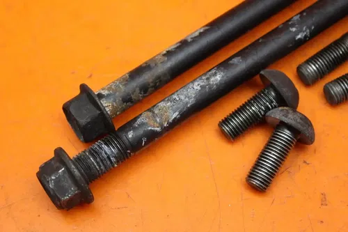 2007 YAMAHA V STAR 1300 OEM ENGINE MOUNTING BOLTS HARDWARE MOTOR SCREWS