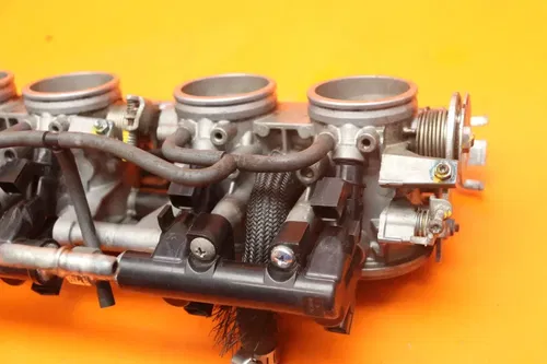 2009-2011 SUZUKI GSXR 1000 OEM MAIN FUEL INJECTORS / THROTTLE BODIES