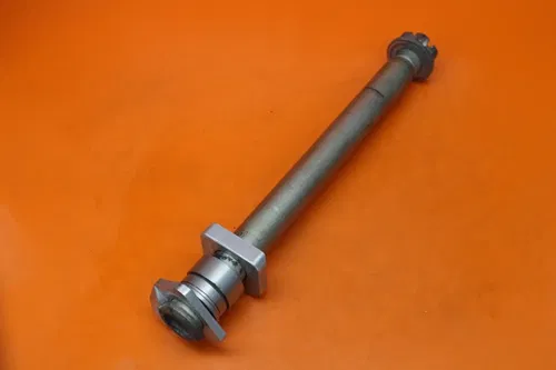 06-07 SUZUKI GSXR 600 750 OEM REAR AXLE BACK WHEEL RIM PIVOT BOLT AXEL