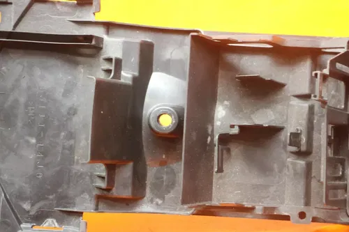 11-21 SUZUKI GSXR 600 750 OEM REAR BACK TAIL UNDERTAIL BATTERY TRAY PLASTIC