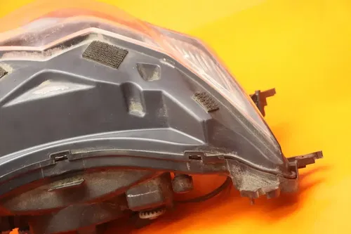 09-16 SUZUKI GSXR 1000 OEM FRONT HEADLIGHT HEAD LIGHT LAMP