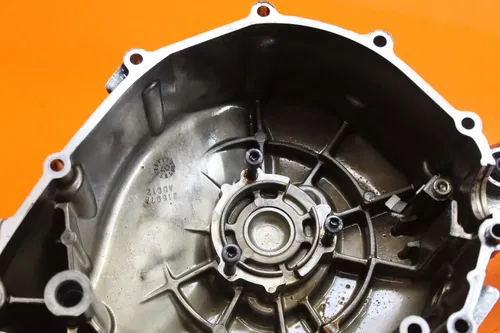 08-09 SUZUKI BOULEVARD C109R VLR1800 STATOR MAGNETO ALTERNATOR GENERATOR COVER