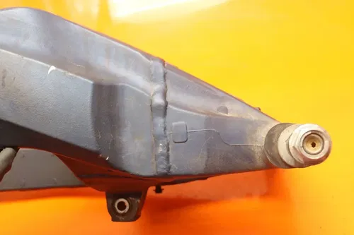2011 SUZUKI GSXR 1000 STRAIGHT OEM REAR SWINGARM BACK SUSPENSION SWING ARM
