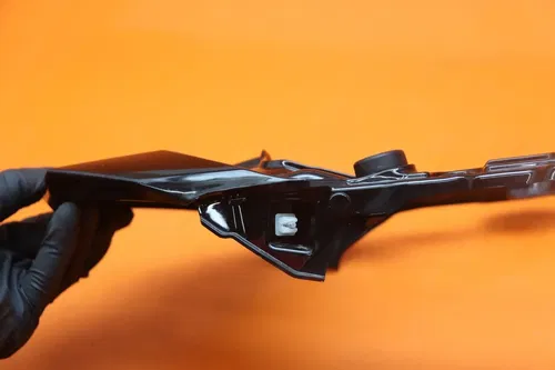 2009-2011 SUZUKI GSXR 1000 OEM CENTER REAR BACK TAIL FAIRING COWL