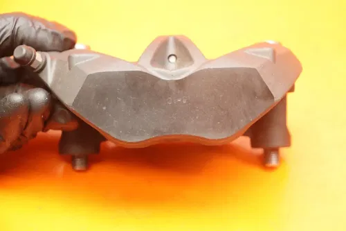 2013-2017 TRIUMPH DAYTONA 675 OEM RIGHT LEFT FRONT BRAKE CALIPER SET CALIPERS