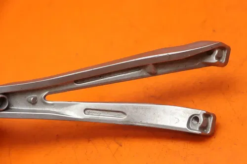 2004-2008 YAMAHA YZF R1 OEM REAR BACK PASSENGER PEG SET PAIR