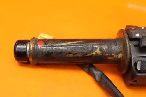 2007 2008 SUZUKI GSXR 1000 OEM LEFT CLIP ON HANDLEBAR W SWITCHES 37400-21H11