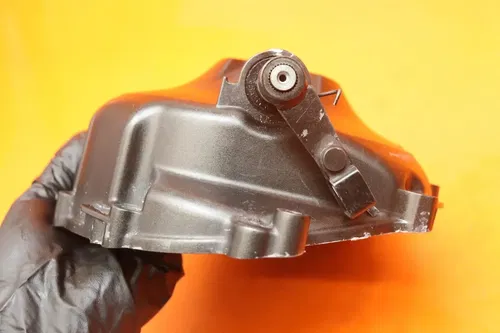 2017-2020 YAMAHA YZF R6 OEM CLUTCH SIDE ENGINE MOTOR COVER