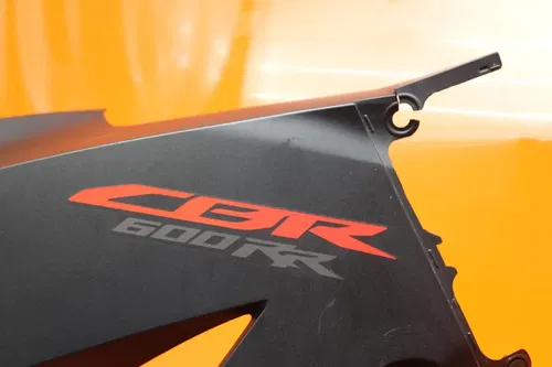 18-22 HONDA CBR600RR OEM RIGHT MID UPPER SIDE FAIRING COWL PLASTIC