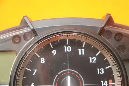2007-2008 YAMAHA YZF R1 OEM SPEEDO TACH GAUGES DISPLAY CLUSTER SPEEDOMETER