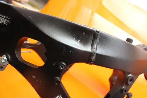 11-21 SUZUKI GSXR 600 750 STR8 FRAME CHASSIS RACE/STUNT ONLY 386-334-6729 4 DET