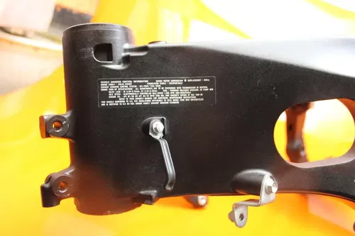 11-21 SUZUKI GSXR 600 750 STR8 FRAME CHASSIS RACE/STUNT ONLY 386-334-6729 4 DET