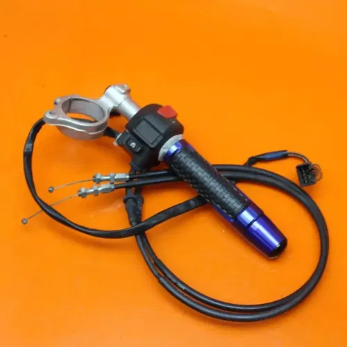 2001 2002 SUZUKI GSXR 1000 OEM RIGHT CLIP ON HANDLEBAR W SWITCHES 37200-27E31