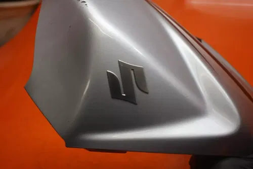 2007 2008 SUZUKI GSXR 1000 OEM FRONT GAS TANK FUEL CELL FAIRING COWL COVER TRIM