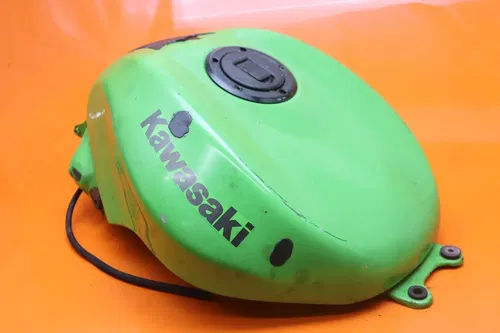 2004-2005 KAWASAKI NINJA ZX10R OEM GAS TANK FUEL CELL PETROL RESERVOIR