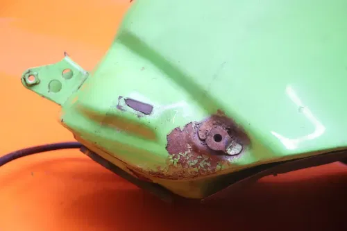 2004-2005 KAWASAKI NINJA ZX10R OEM GAS TANK FUEL CELL PETROL RESERVOIR