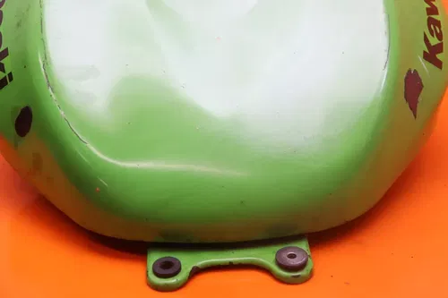 2004-2005 KAWASAKI NINJA ZX10R OEM GAS TANK FUEL CELL PETROL RESERVOIR