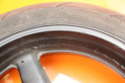 03-05 YAMAHA FZ1 STRAIGHT REAR OEM WHEEL BACK RIM W TIRE