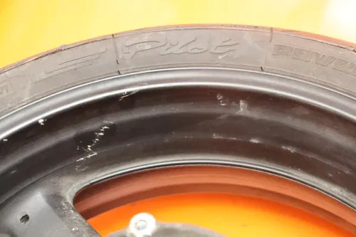 03-05 YAMAHA FZ1 STRAIGHT REAR OEM WHEEL BACK RIM W TIRE