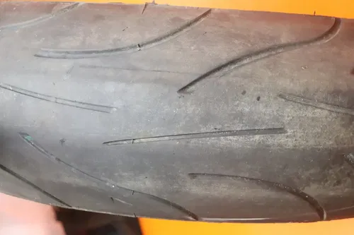 03-05 YAMAHA FZ1 STRAIGHT REAR OEM WHEEL BACK RIM W TIRE