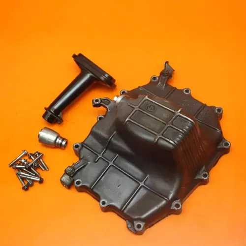 04-22 HONDA CBR1000RR OEM ENGINE MOTOR BOTTOM OIL PAN COVER 11210-MEL-000