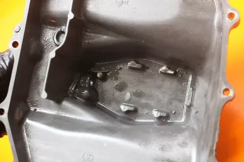 04-22 HONDA CBR1000RR OEM ENGINE MOTOR BOTTOM OIL PAN COVER 11210-MEL-000
