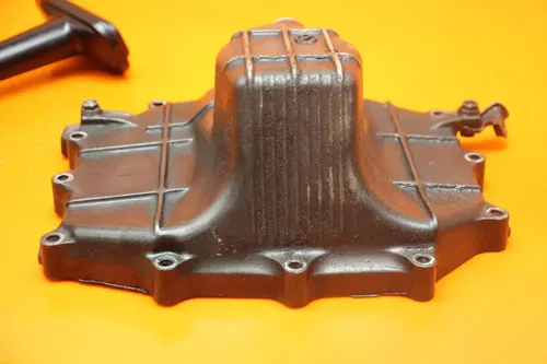 04-22 HONDA CBR1000RR OEM ENGINE MOTOR BOTTOM OIL PAN COVER 11210-MEL-000