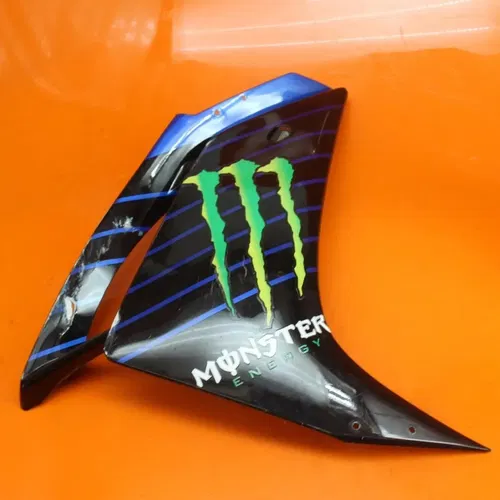 2007 2008 YAMAHA YZF R1 OEM RIGHT MID UPPER SIDE FAIRING COWL PLASTIC