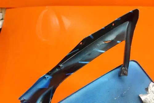 2007 2008 YAMAHA YZF R1 OEM RIGHT MID UPPER SIDE FAIRING COWL PLASTIC