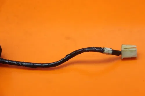 2004-2006 YAMAHA YZF R1 OEM TAIL LIGHT WIRING HARNESS MOTOR WIRE LOOM