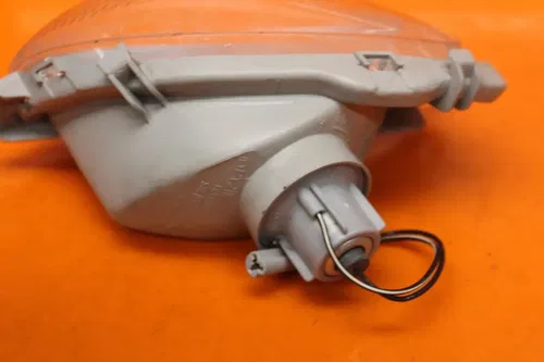 99-07 SUZUKI GSXR1300R BUSA OEM LEFT FRONT TURN SIGNAL LIGHT INDICATOR