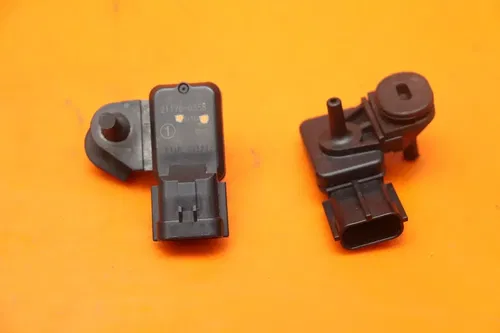04-10 KAWASAKI NINJA ZX10R OEM MAP MASS AIR FLOW PRESSURE SENSOR SET