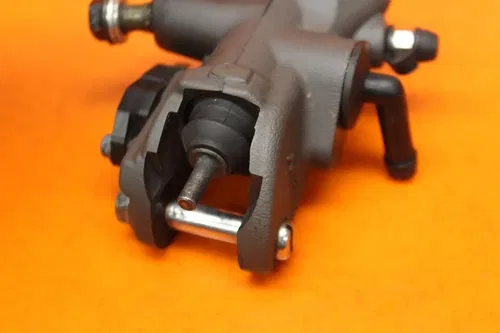 2011-2013 KAWASAKI NINJA ZX1000 OEM FRONT BRAKE MASTER CYLINDER