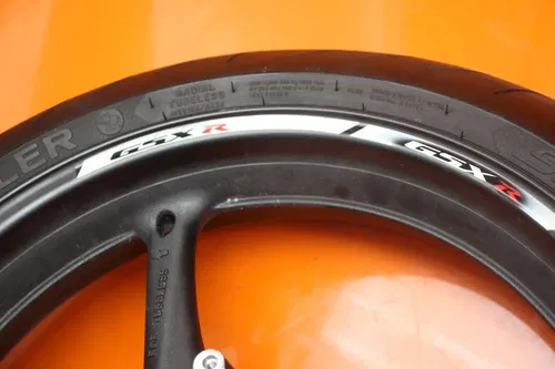 12-21 SUZUKI GSXR 600 750 OEM STRAIGHT FRONT WHEEL RIM W TIRE 54111-14J00-019