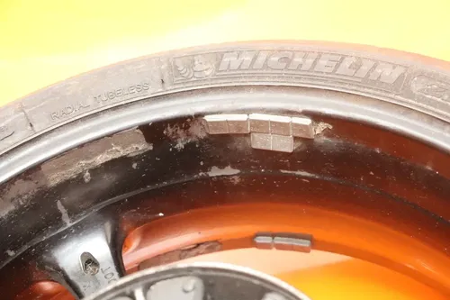 05-08 SUZUKI GSXR 1000 OEM STRAIGHT REAR WHEEL BACK RIM W TIRE