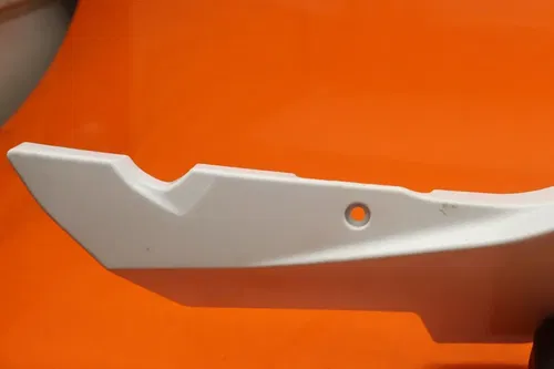 2013 SUZUKI GSXR 750 ZXMT RIGHT LOWER BOTTOM BELLY SIDE FAIRING COWL
