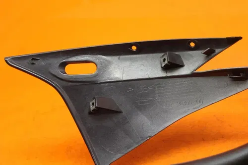 2005 2006 SUZUKI GSXR 1000 OEM LEFT FRONT UPPER NOSE FAIRING COWL SHROUD