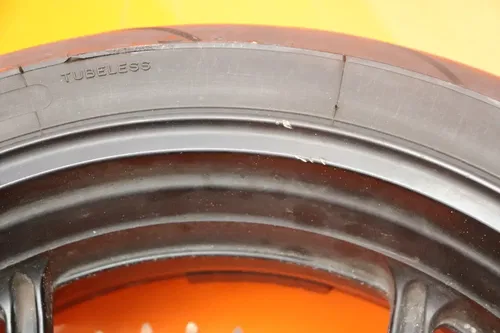 2007-2008 KAWASAKI NINJA ZX6R OEM STRAIGHT REAR WHEEL BACK RIM W TIRE